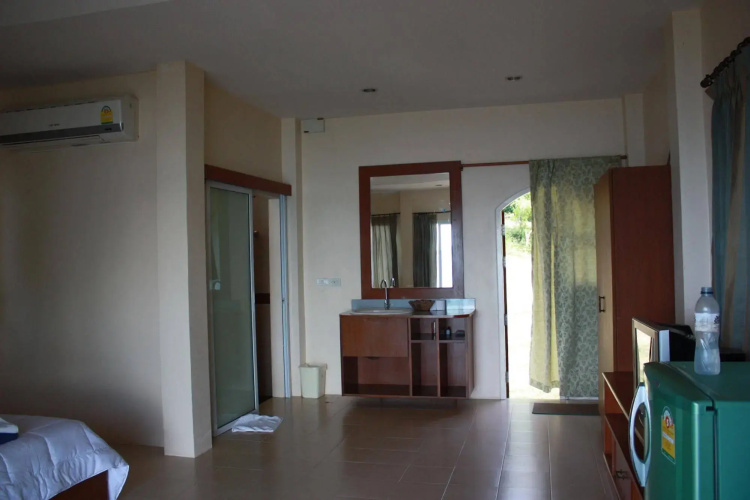 Green Lay Resort