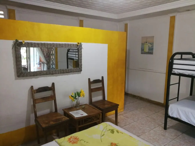 Secret Garden Hotel - Hostel