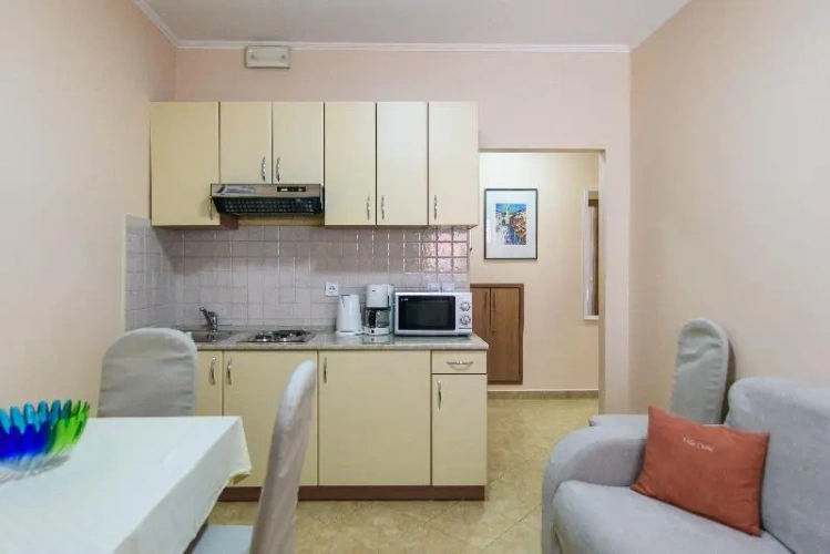 1 Bedroom Apartment with balcony