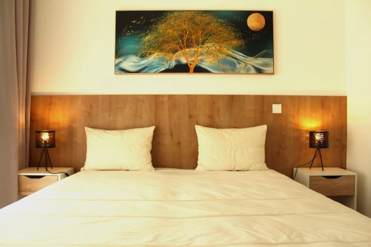 Comfort room with balcony