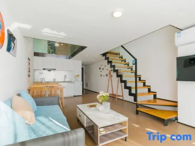 Apartment with city view