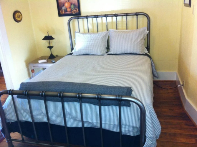 Brooks House Suites