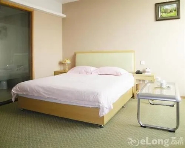 Yunting Holiday