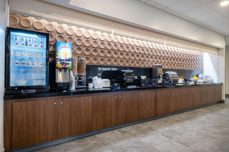Wingate by Wyndham Geneva at SPIRE Academy