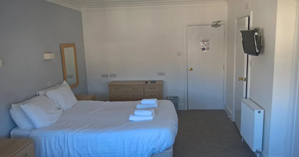 Devon Bay Hotel