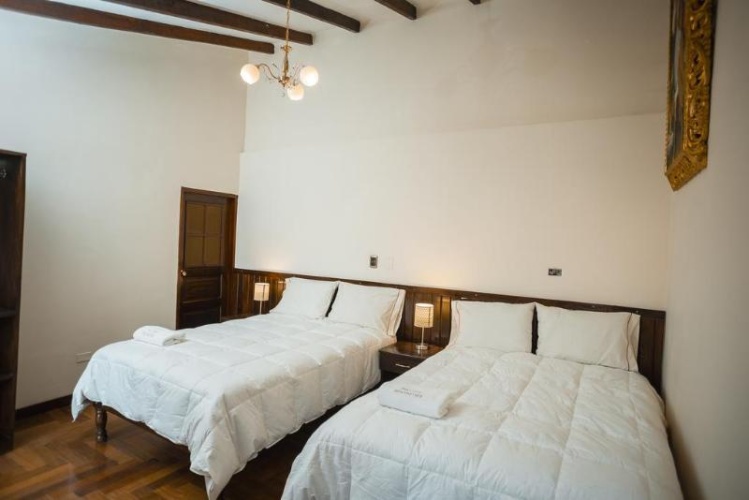 Standard Triple room