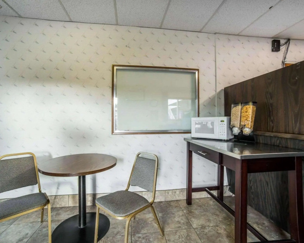 Rodeway Inn Arlington