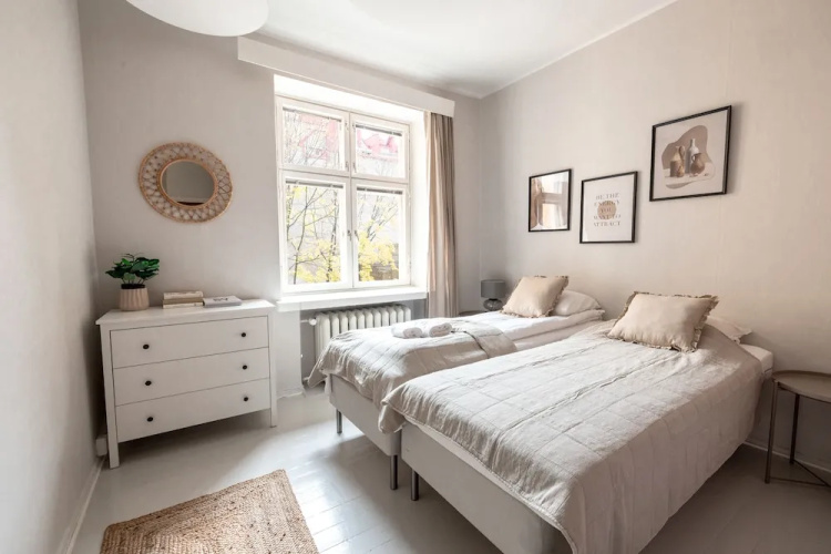 2ndhomes Bright & Spacious 5BR Apartment