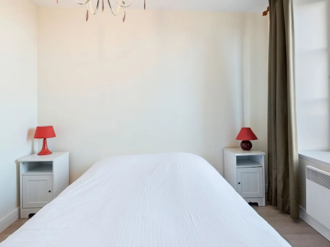 Modern & Spacious Apartment in Downtown Bayeux