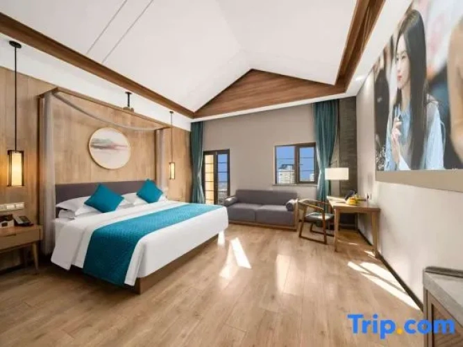 Standard Double room with view