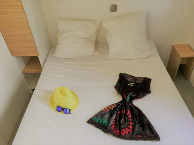 2 Bedrooms Comfort room