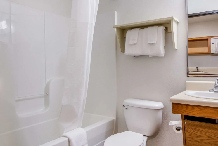 WoodSpring Suites Houston Baytown
