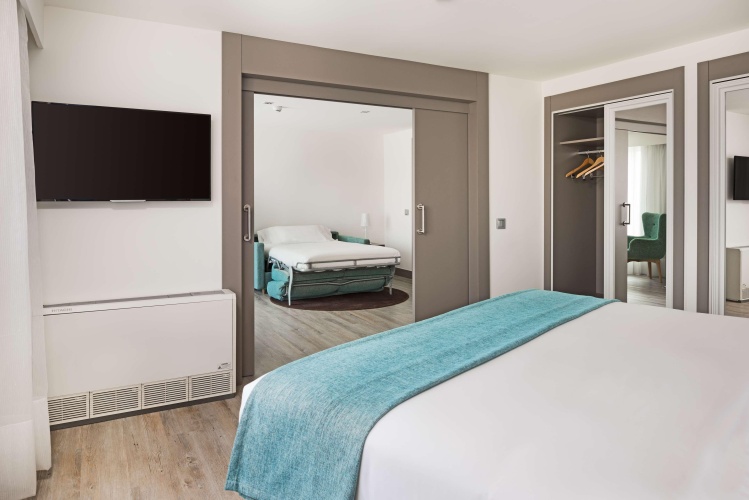 NH Madrid Zurbano photo 11