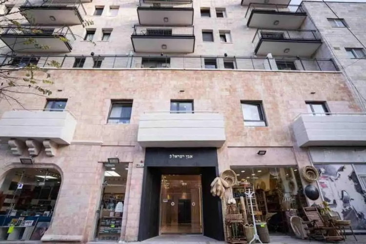 Wonderful Central Jerusalem 1 BDR/4 beds apt