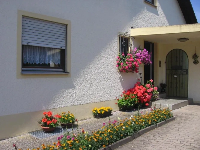 2 Bedrooms Cottage