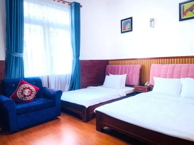 Standard Triple room