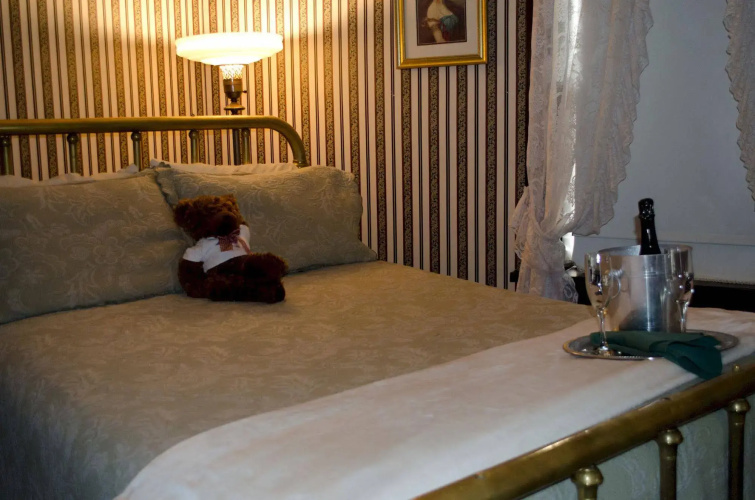 Historic National Hotel