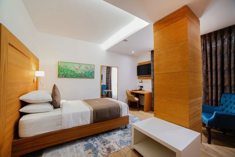 Deluxe Single room