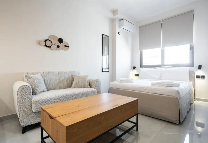 LIV - Modern Studio Apartment S8-4a