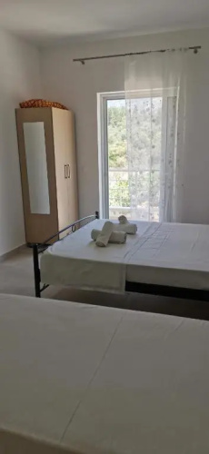 Apollon's Apartments