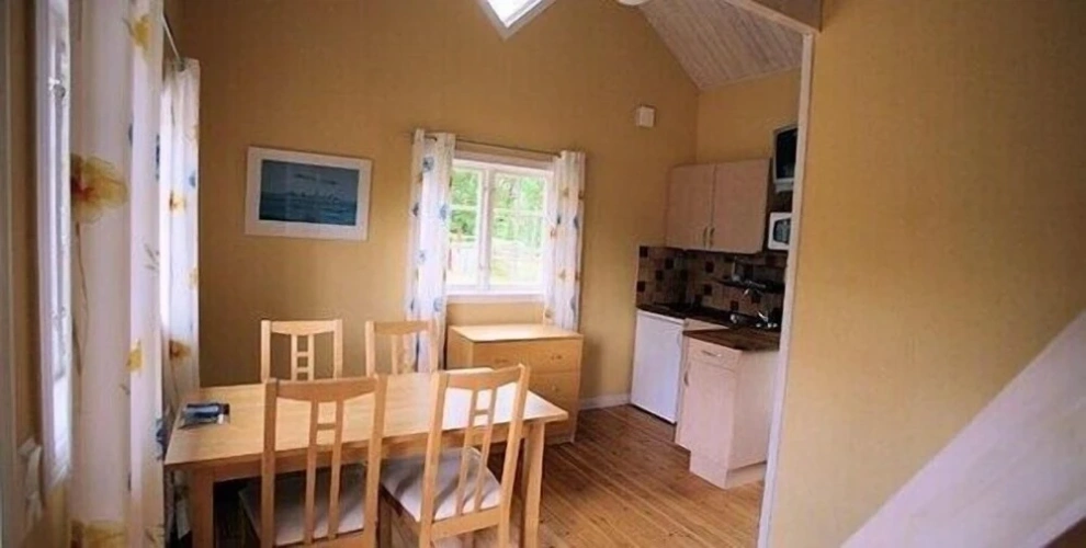 2 Bedrooms Cottage