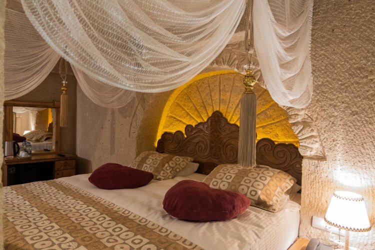 Grand Elite Cave Suites