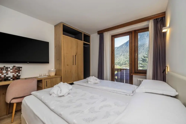 Classic Triple room