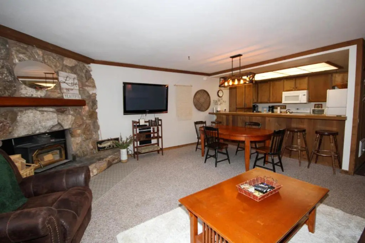 Mountainback #50, pet friendly