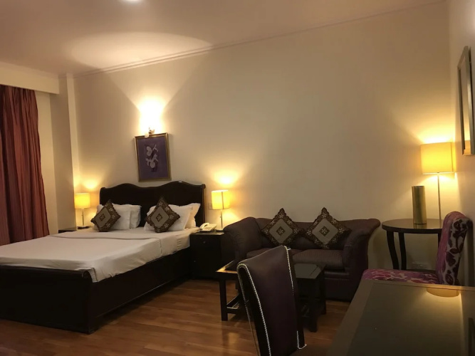 Claremont KNY Hotel