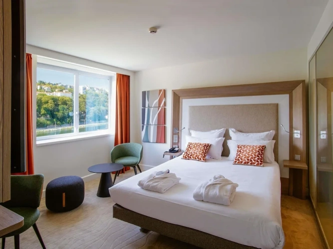 Executive Double room with river view