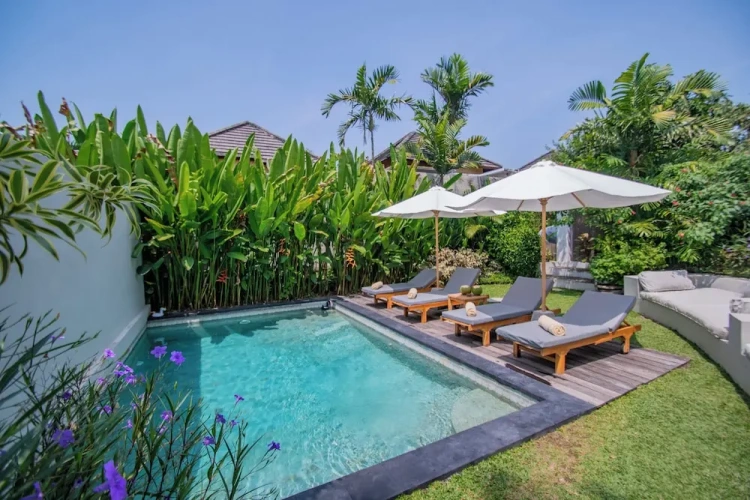2 Bedrooms Villa