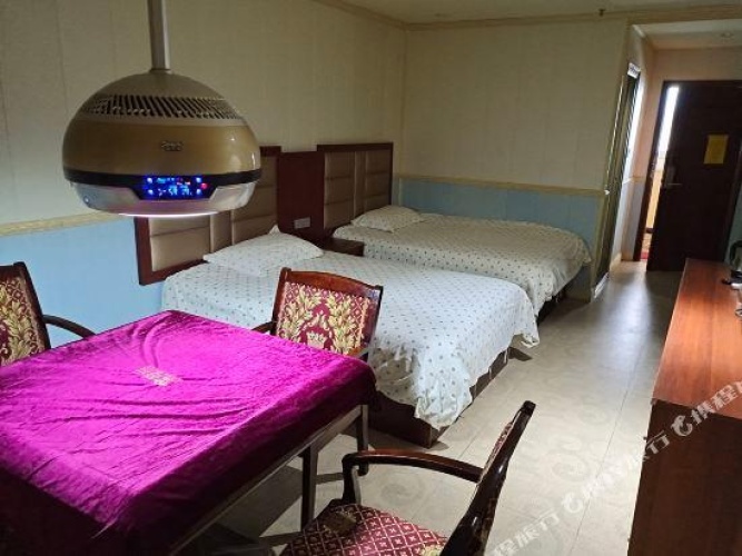 Standard Quintuple room