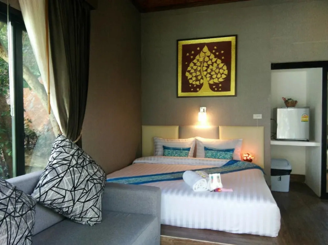 Decho Beach Resort