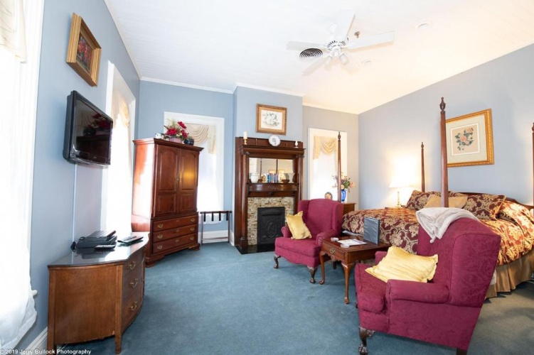 Standard Suite