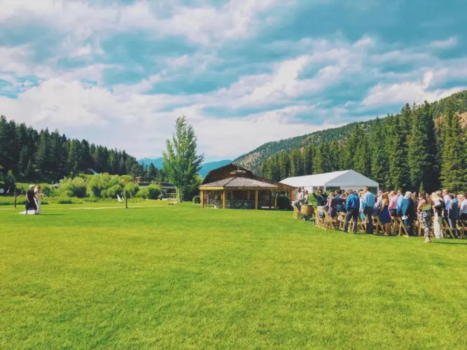Rainbow Ranch Lodge