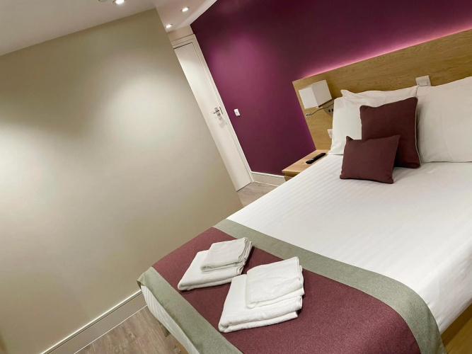 Holtwhites Hotel