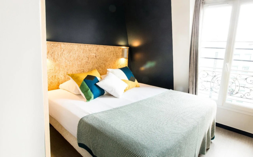 Beautiful Belleville Hostel & Hotel