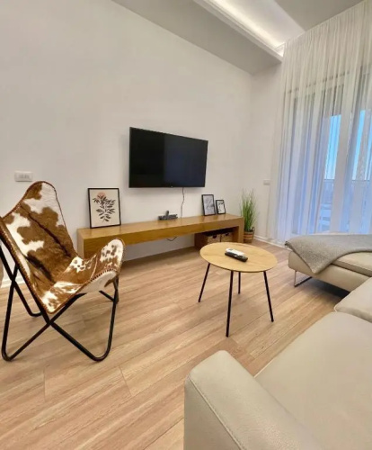 Fancy Apartment 21
