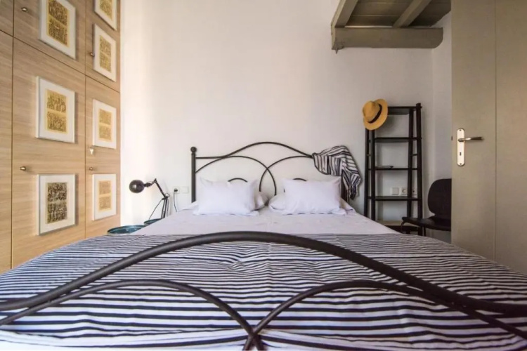 Domus Arch Suites