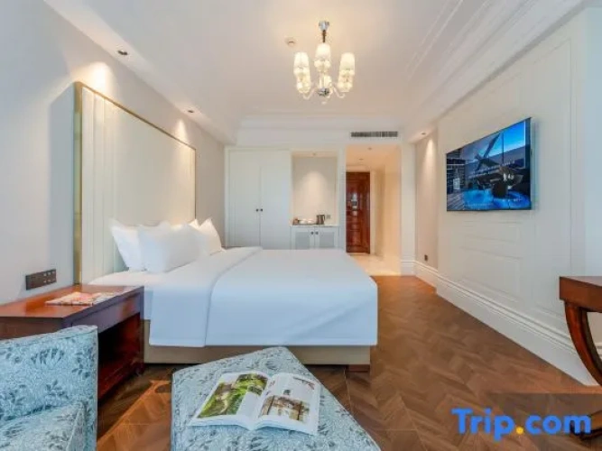 Luxury Double room with city view
