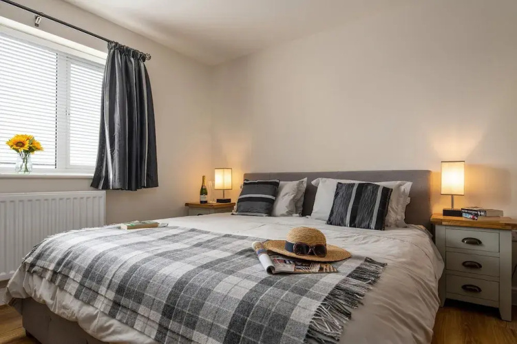 Apartment 3