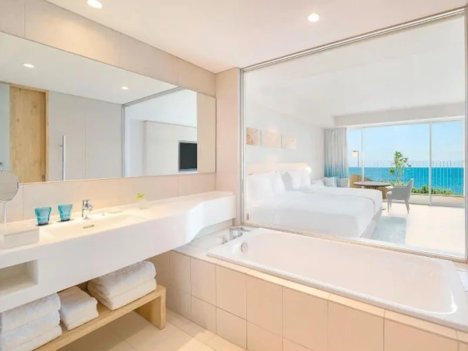 Standard Quadruple room with balcony and with ocean view