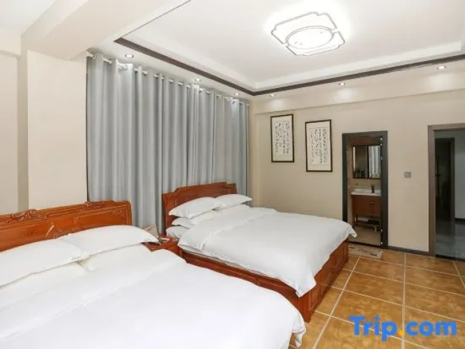 Standard Twin Family room