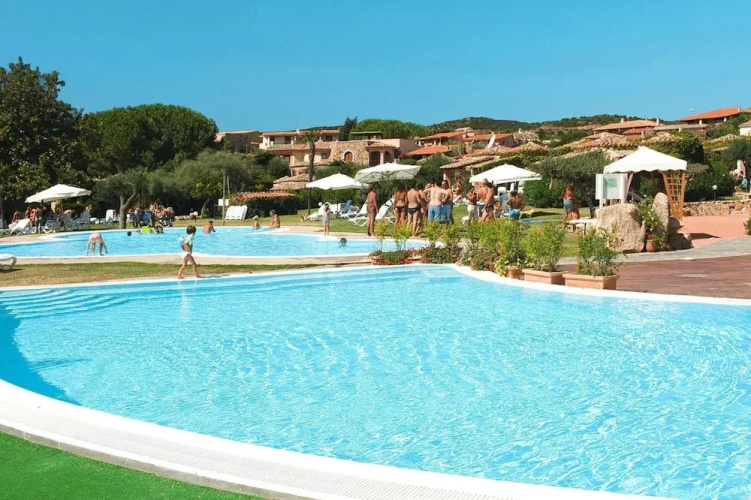 Studio With Shared Pool and Close to the Beach in Golfo Aranci