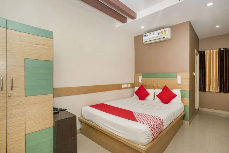 Oyo 436 Emirates Suites