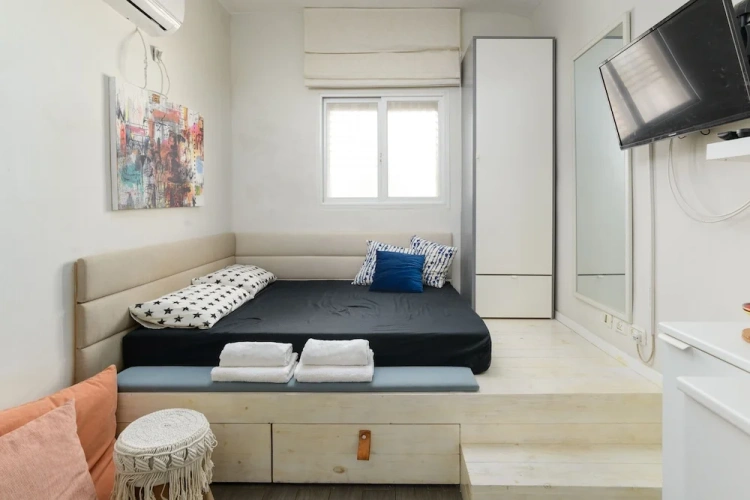 Quiet Studio near Beach & Market