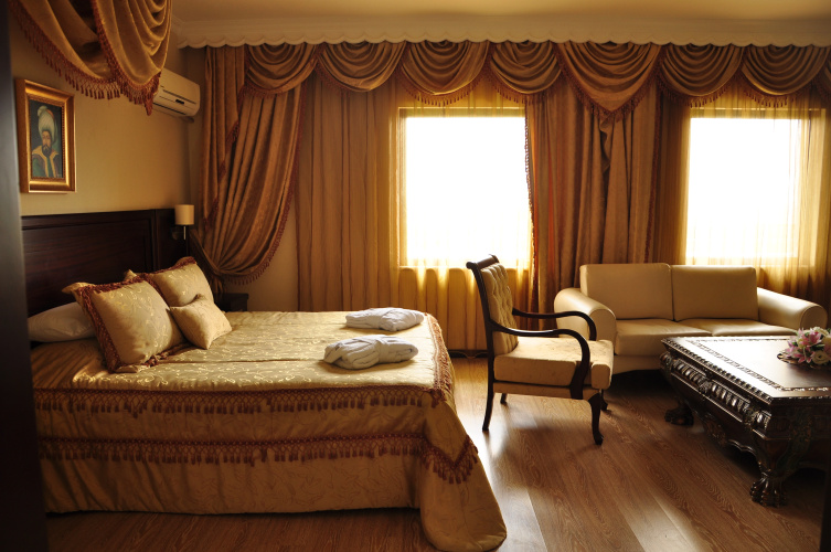 Eser Diamond Hotel & Convention Center