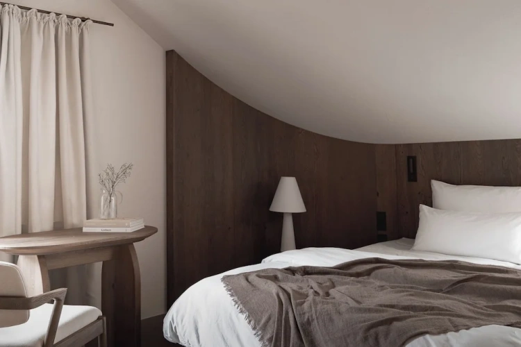 Junior Suite with balcony and with mountain view