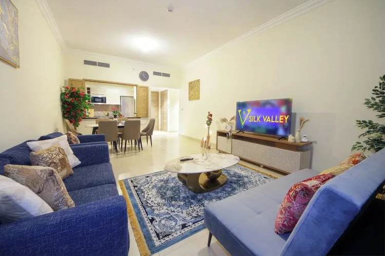 Silk Valley - Luxury 1B with pool access