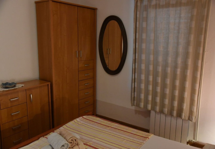 Apartments Ema